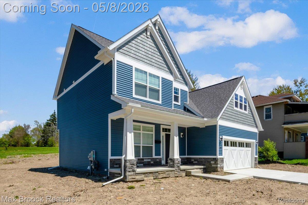 240 W Wilson