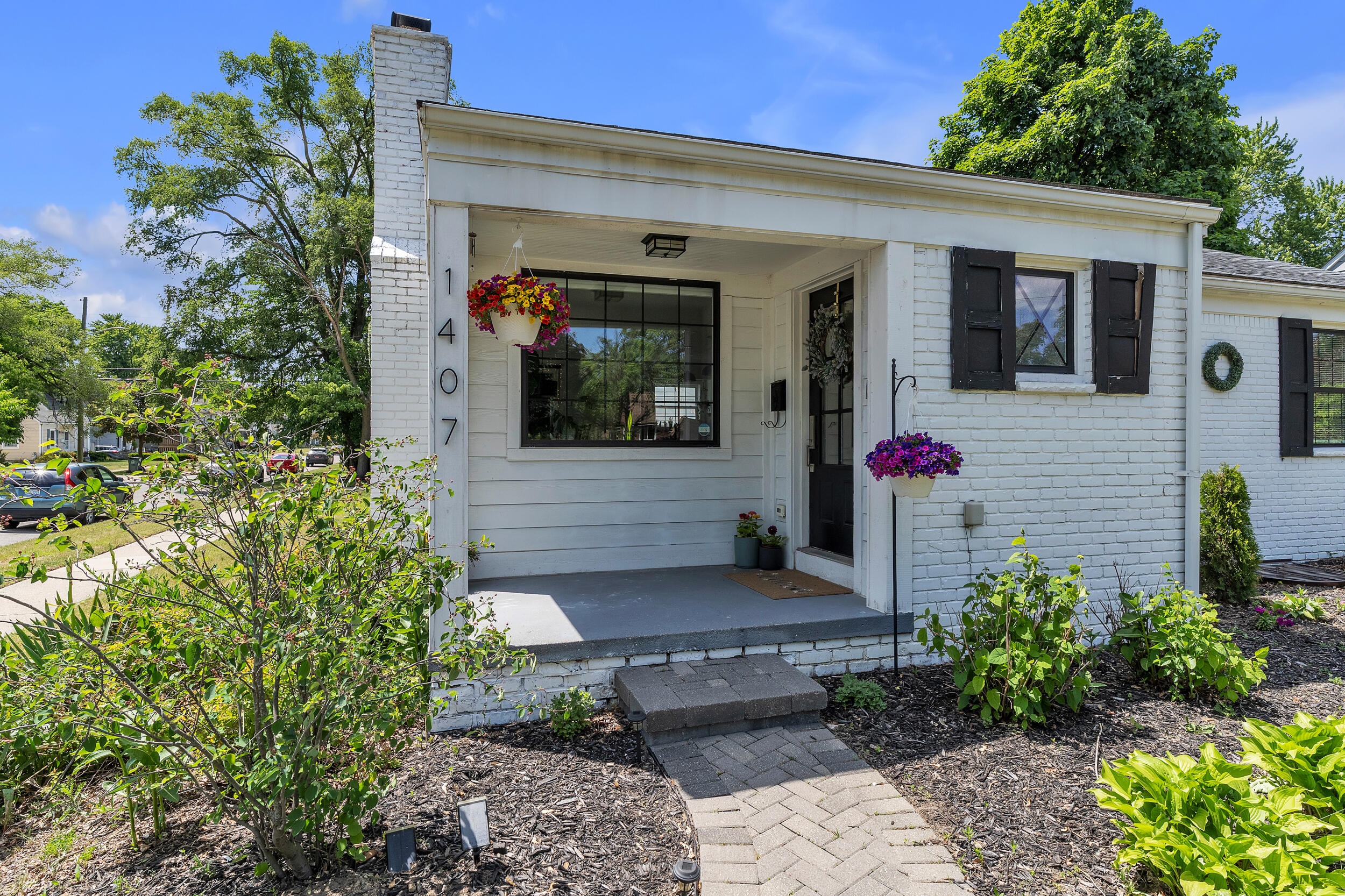 1407 Pinecrest Drive