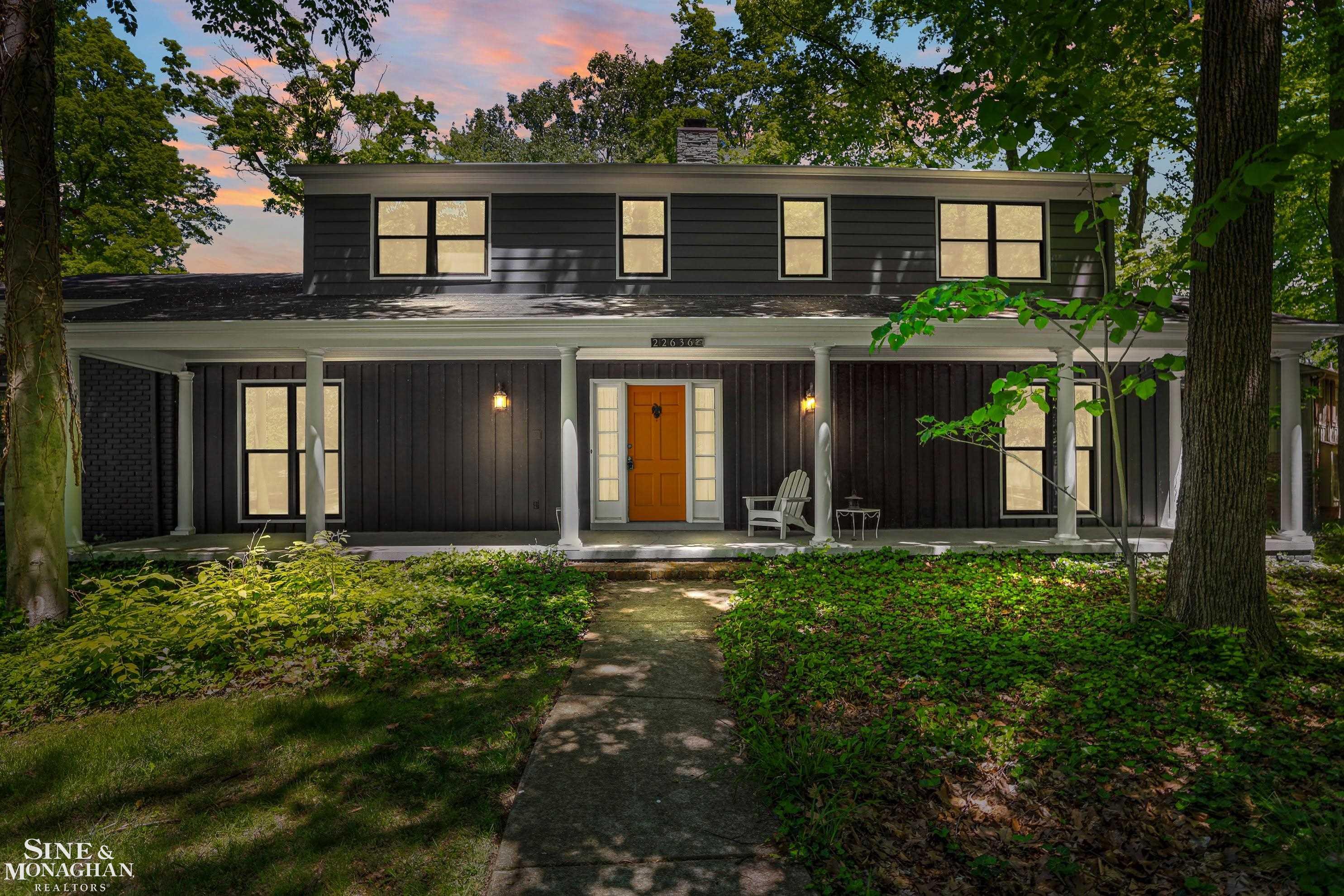 22636 King Richard Court
