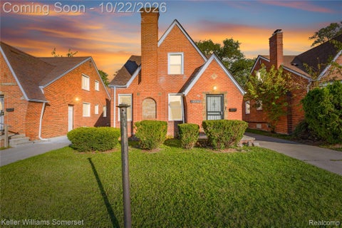 Photo of 18642 Tracey Street, Detroit City, MI 48235 (MLS # 20261083399)