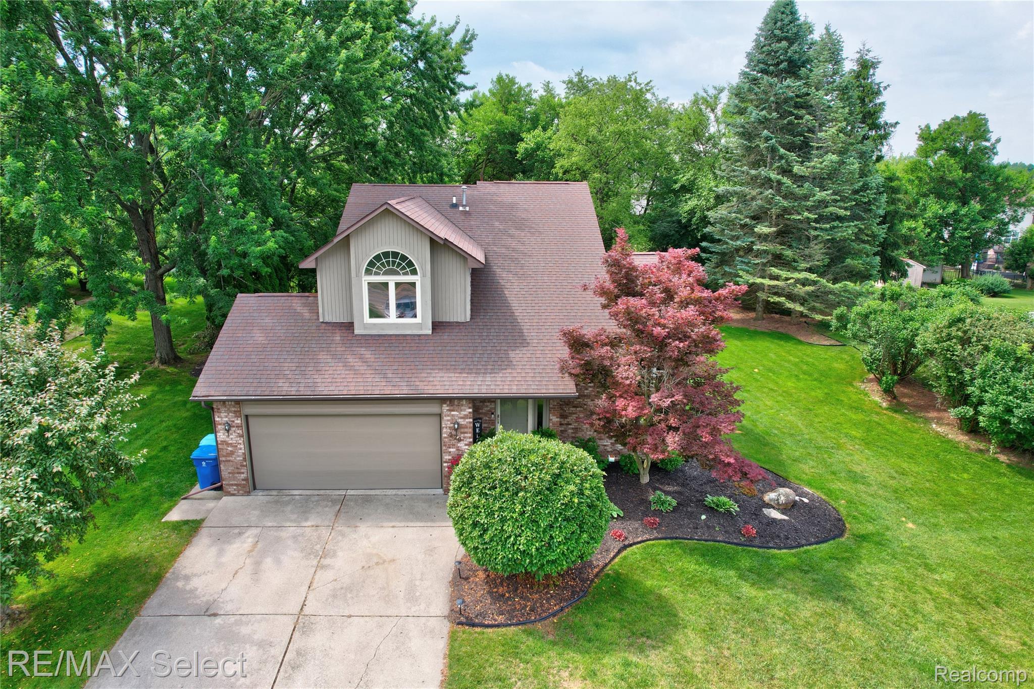 220 E Rolston Road