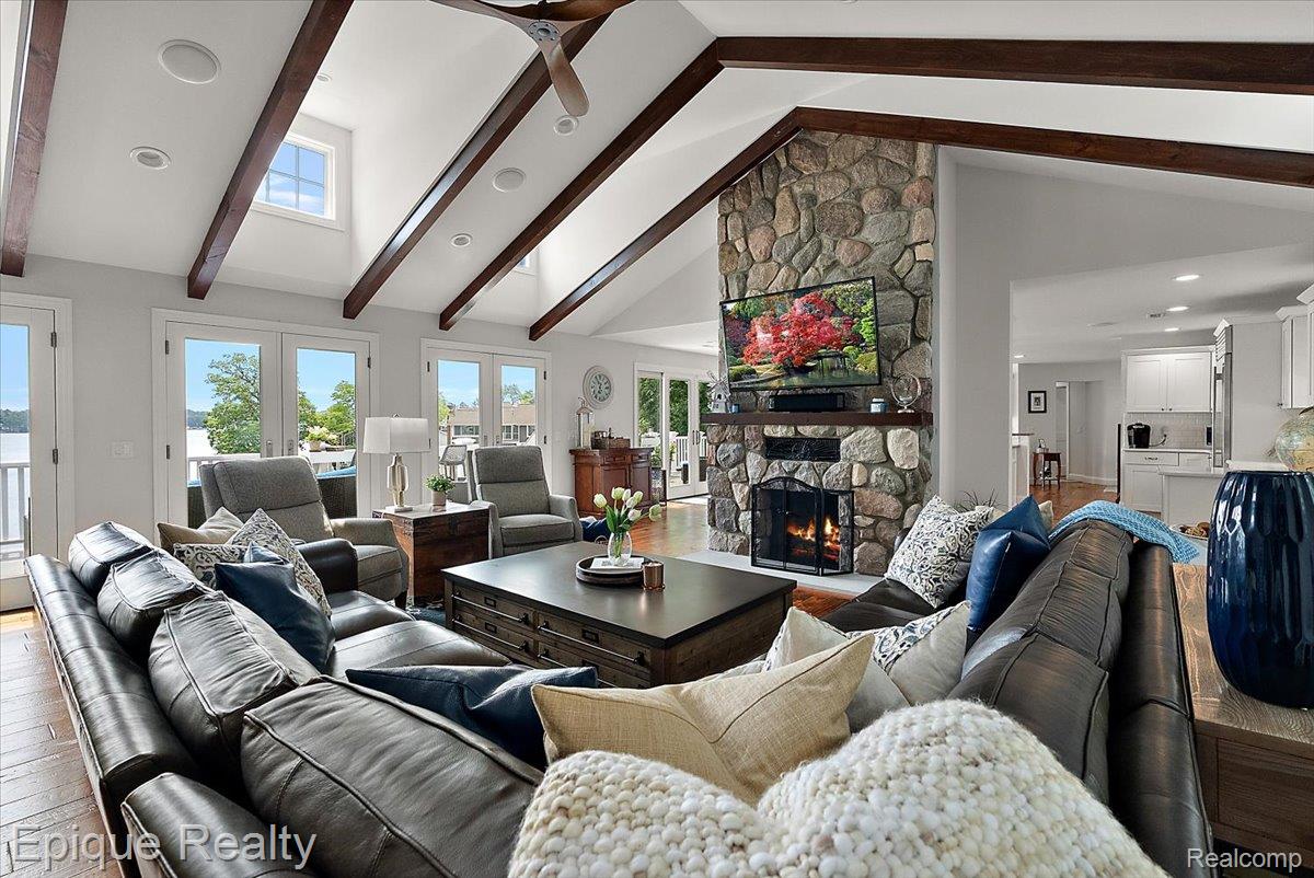 791 Central Drive
