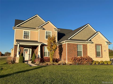 530 Antler Court York Charter Township MI 48176