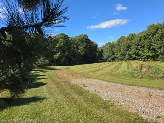 SHERYL CT, LAPEER, MI 48446 - Image 6951c1e64fa61baa662b33408d39afec/1408785042