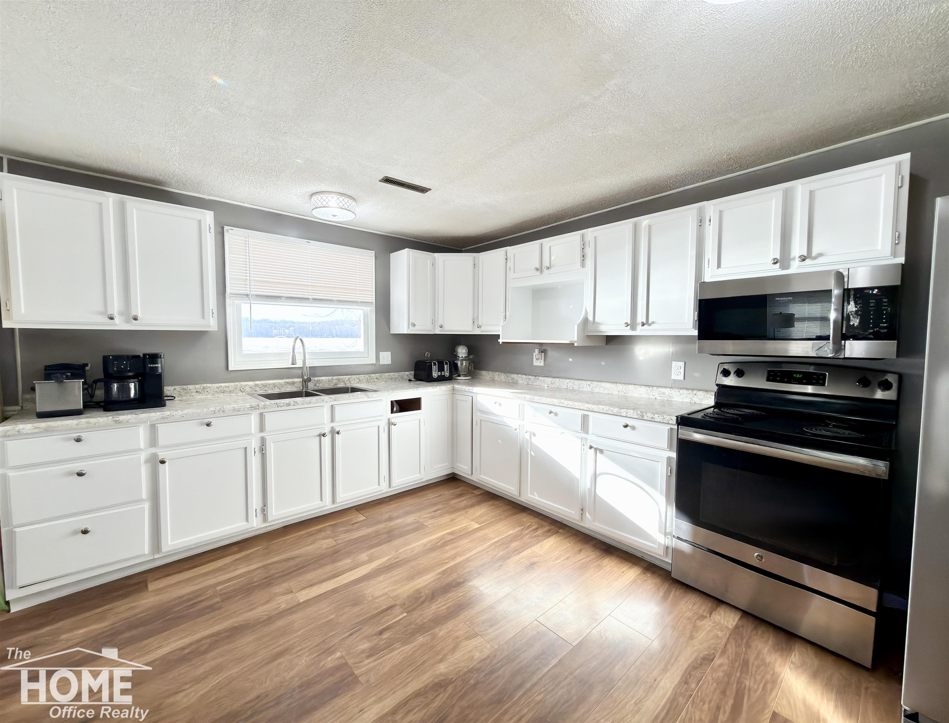 2032 Howard Point Drive