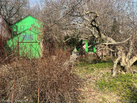 33670 Hillcrest Drive Farmington City MI 48335