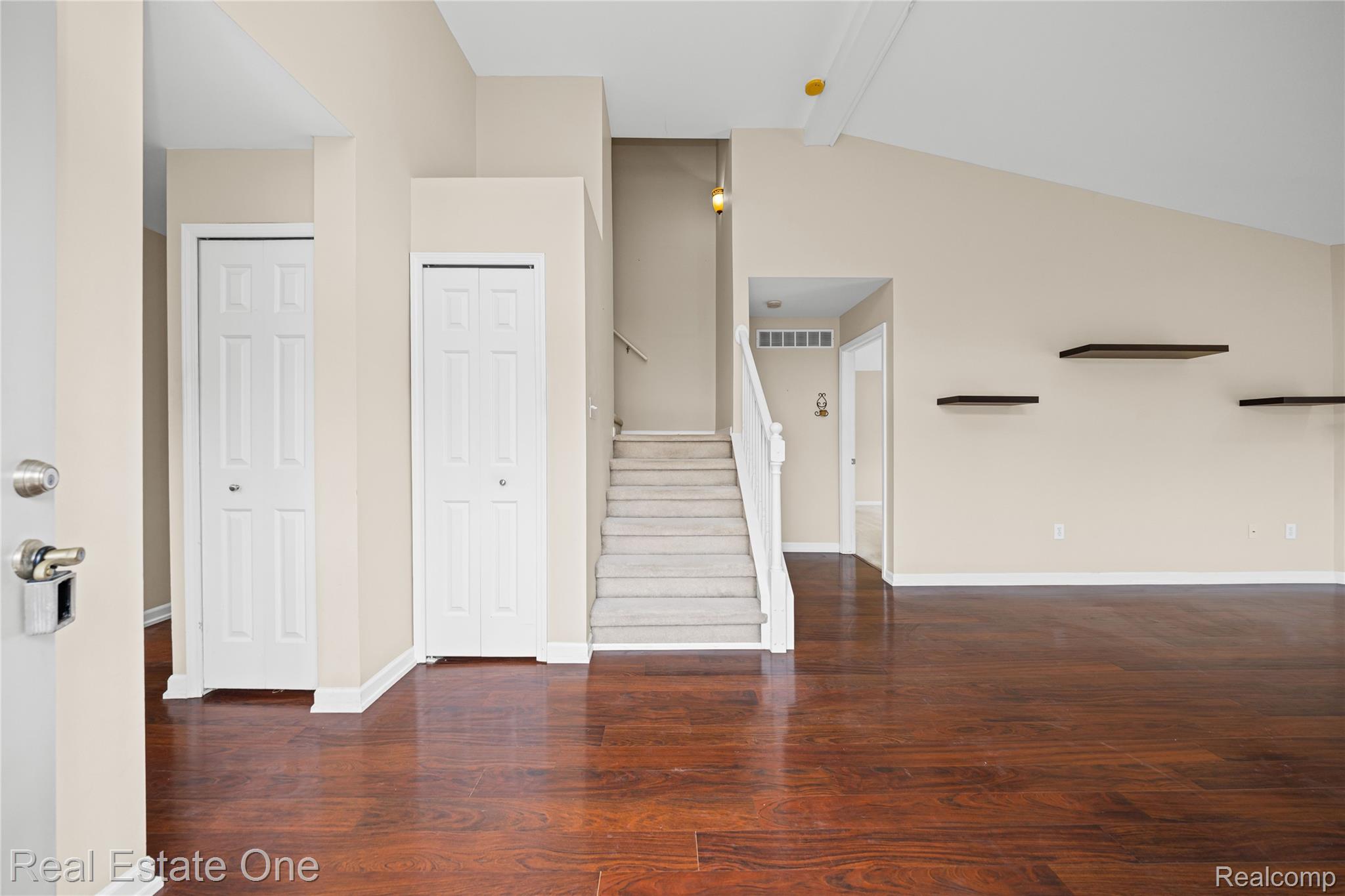 2283 Crystal Crossing Drive