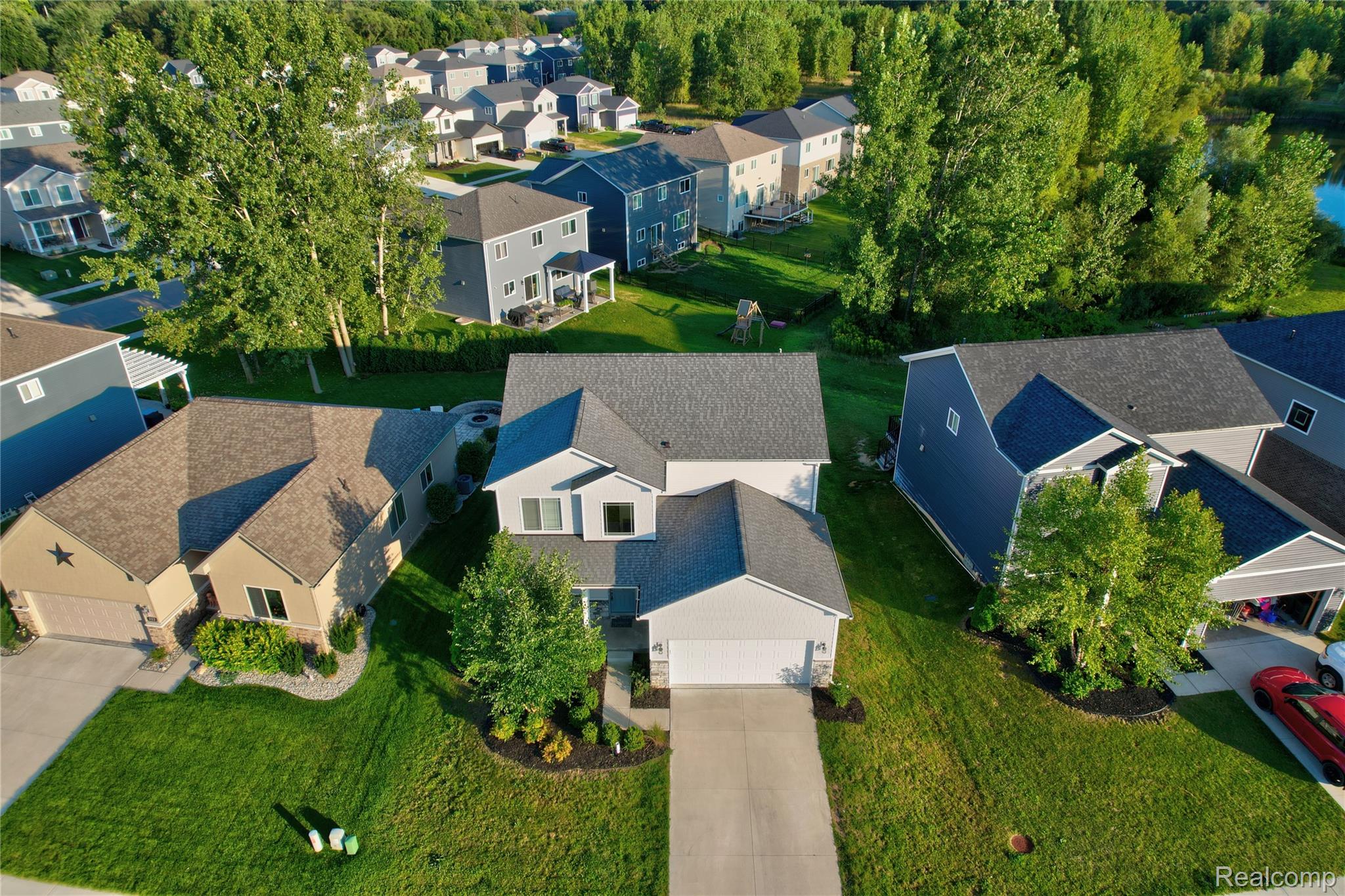 320 Hidden River E