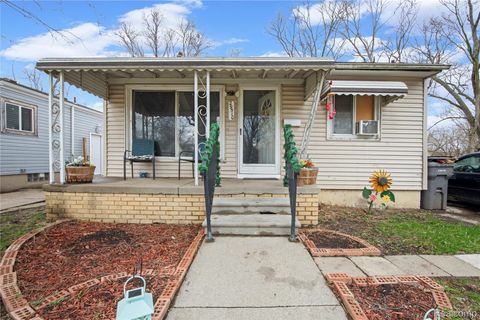 29510 Glenwood Street Inkster City MI 48141