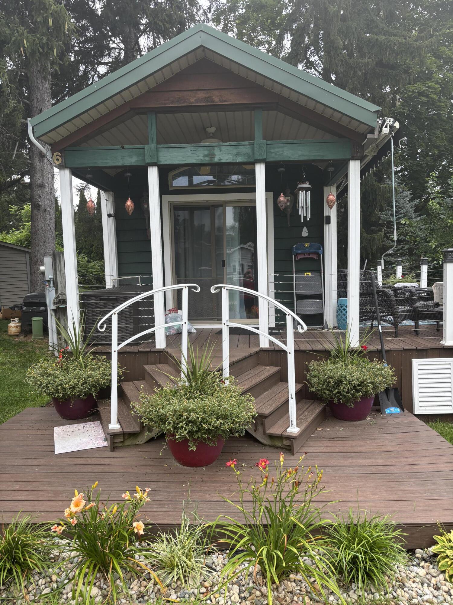 631 River Road #6