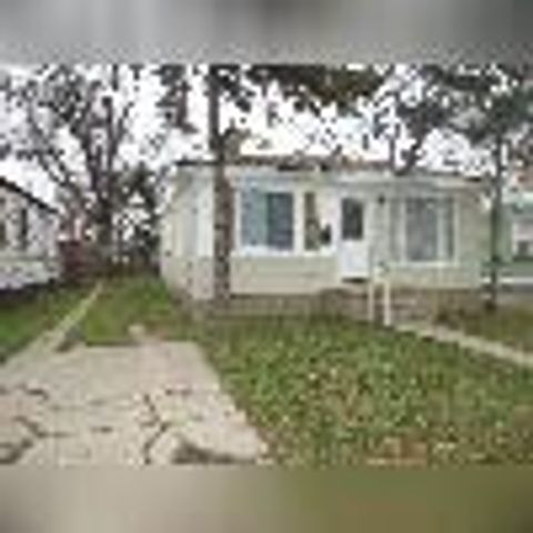 1967 Waltz Avenue Warren City MI 48091