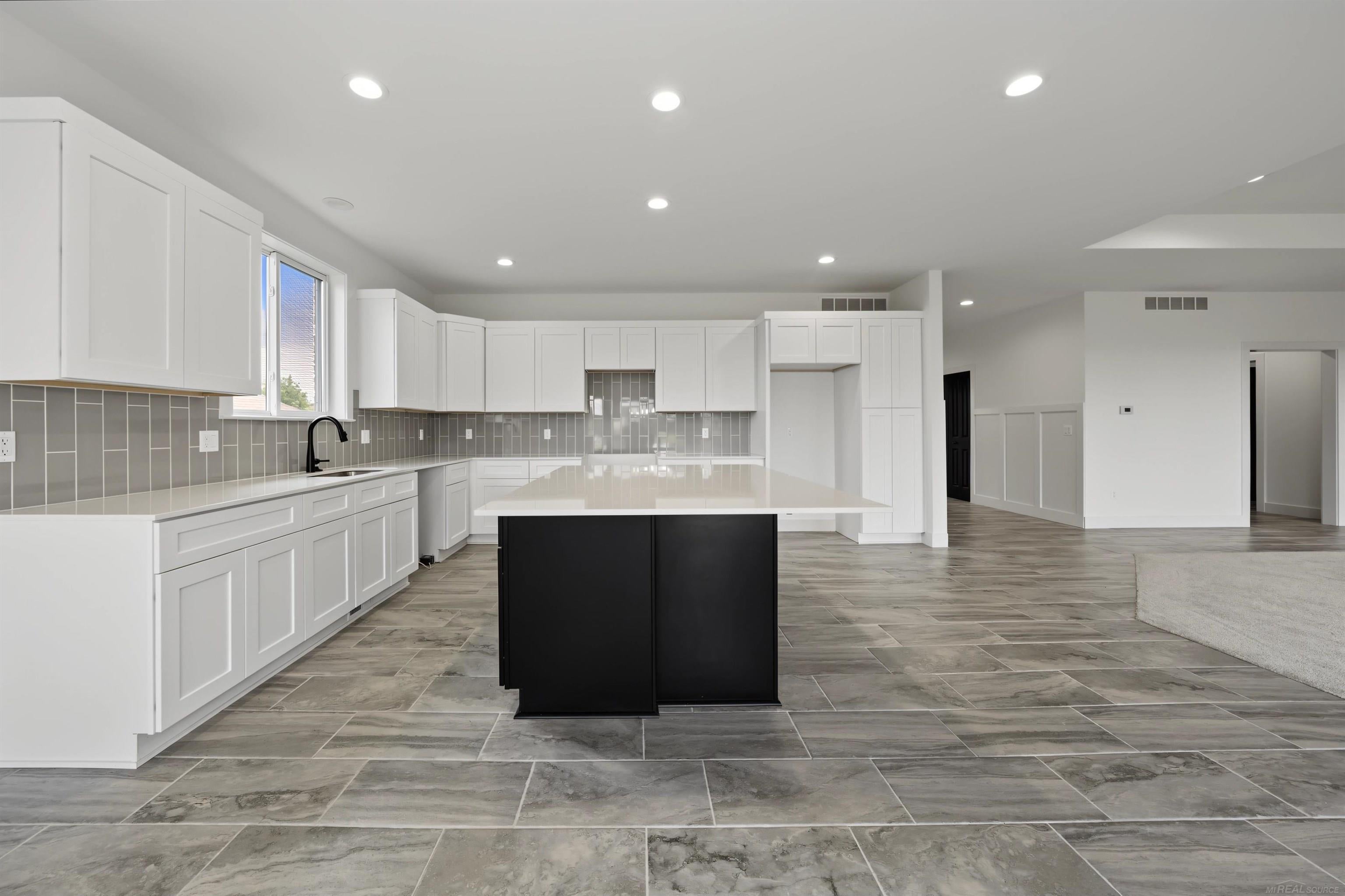 1073 Williamson Circle