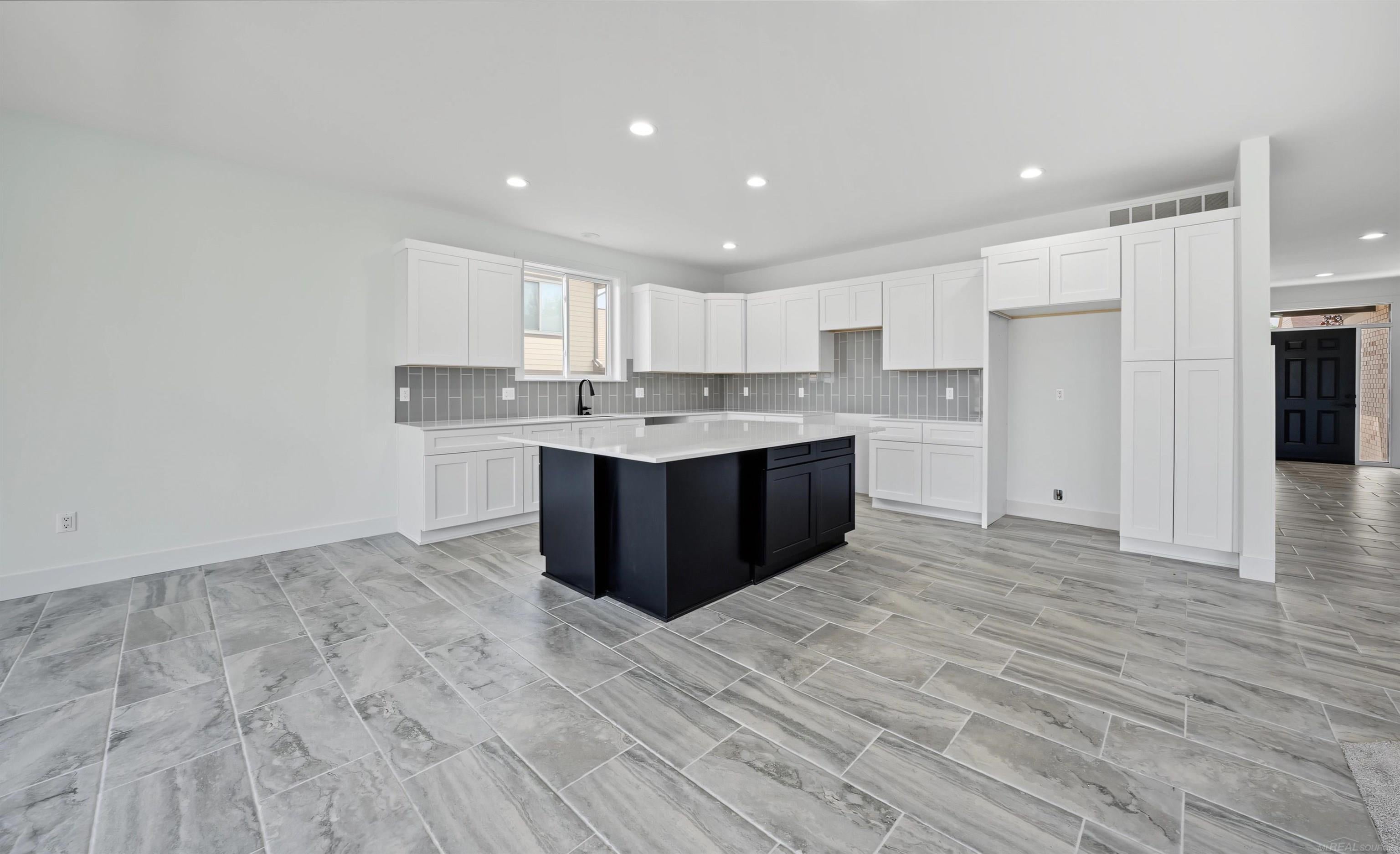 1073 Williamson Circle