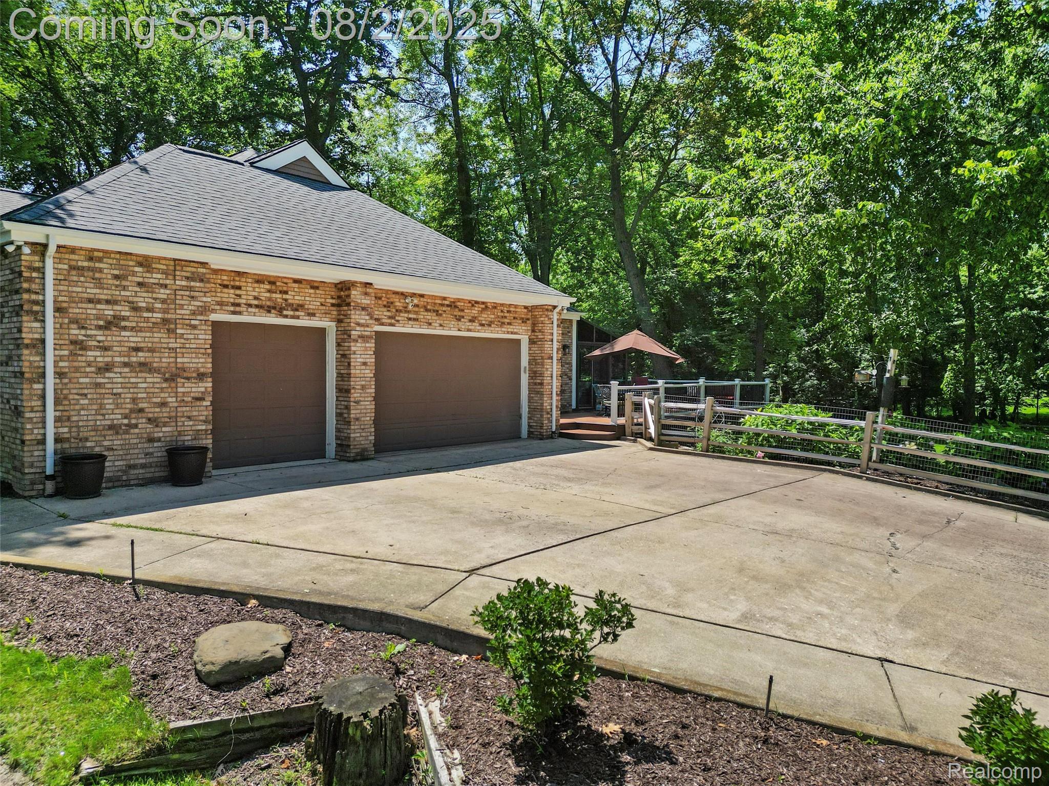 2560 Darren Drive