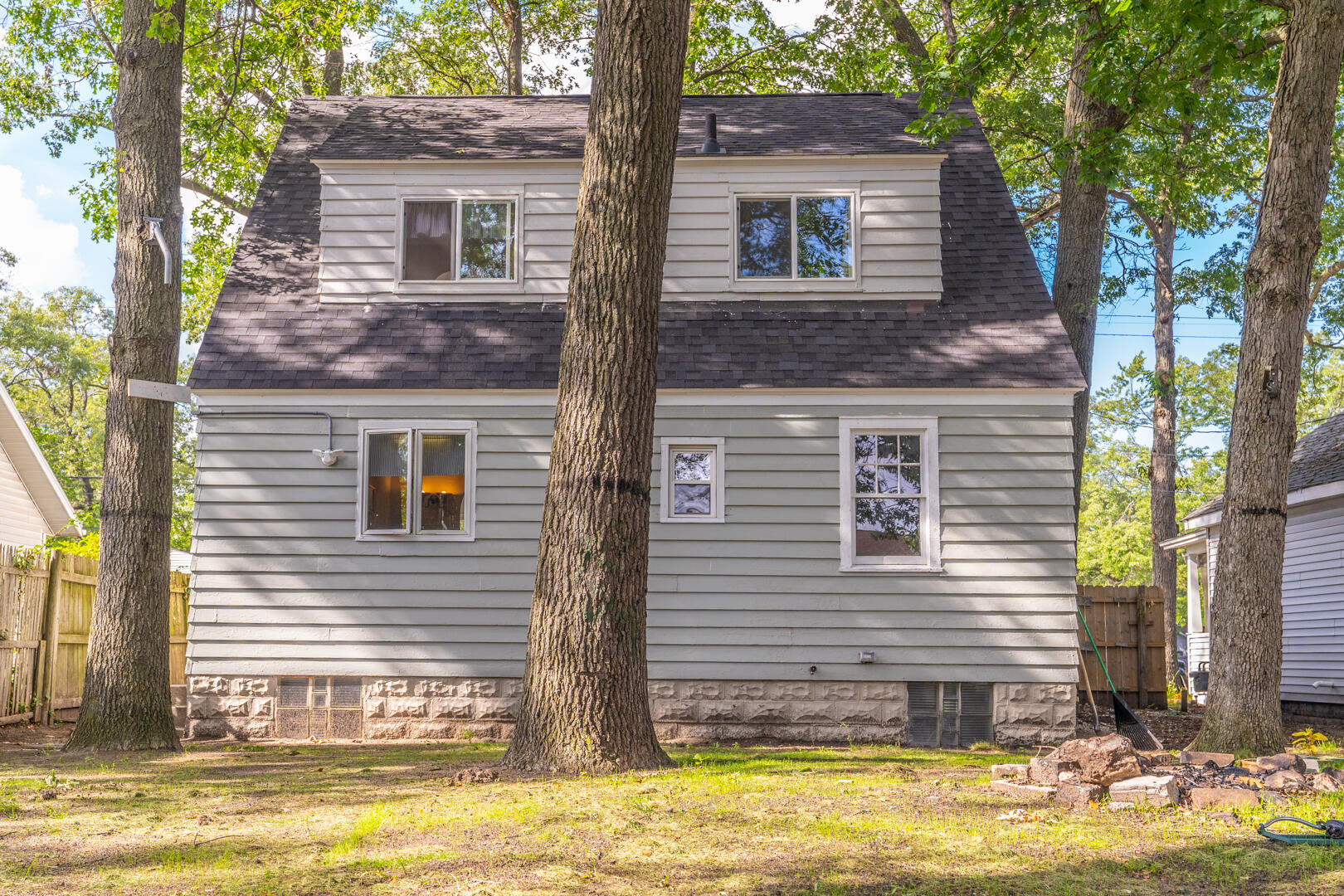 167 E Lincoln Avenue