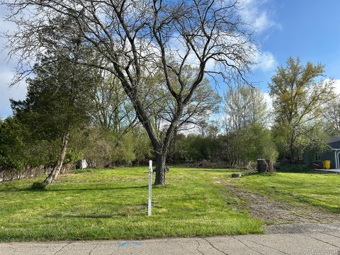 7806 Island Boulevard Grosse Ile Township MI 48138