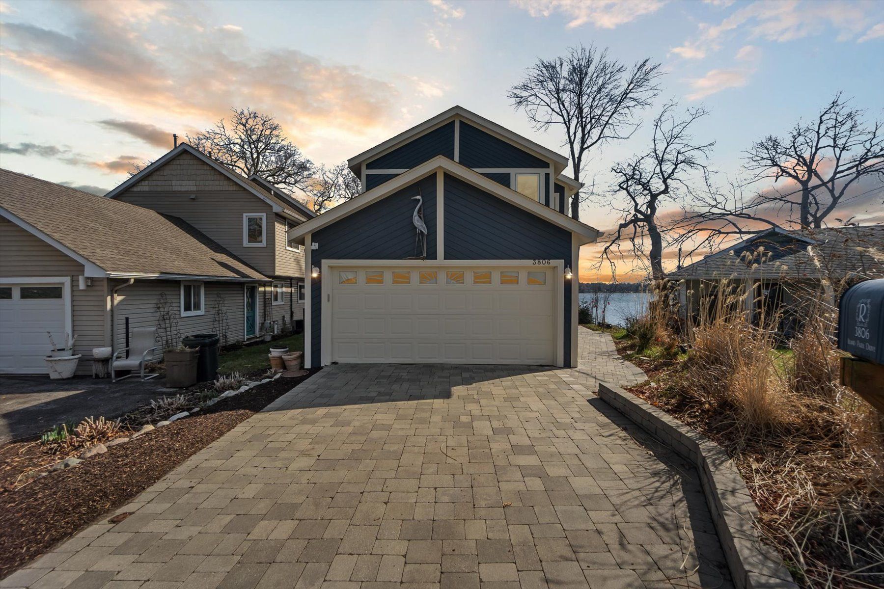 3806 ISLAND PARK Drive