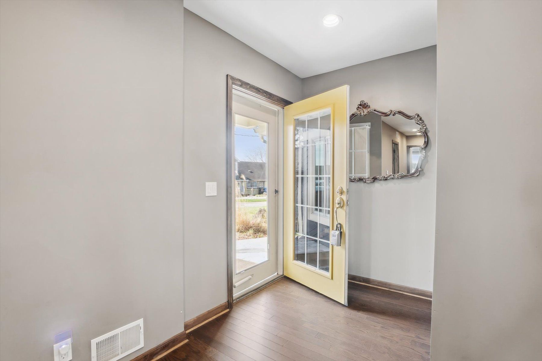 3806 ISLAND PARK Drive