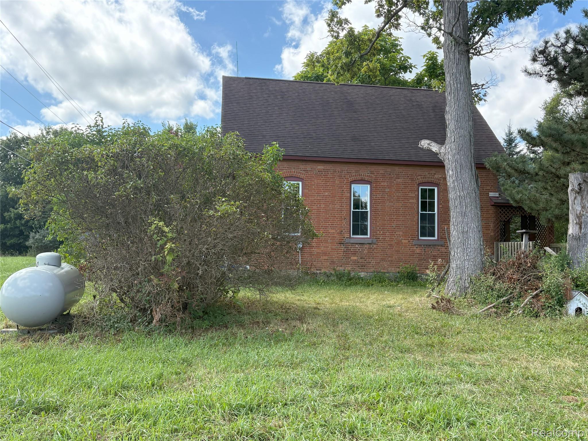1187 Hadley Road