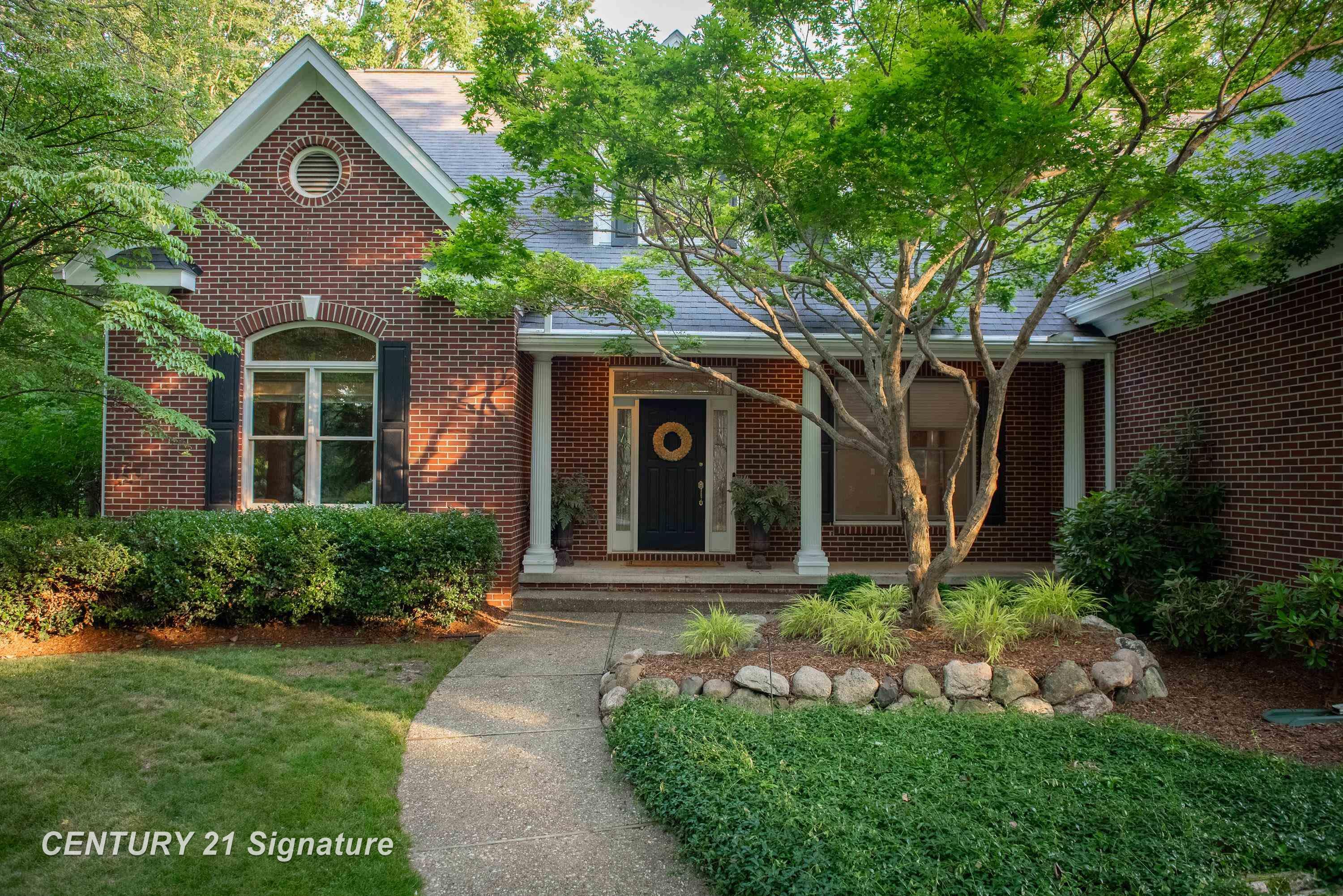 1506 Foxwood Drive