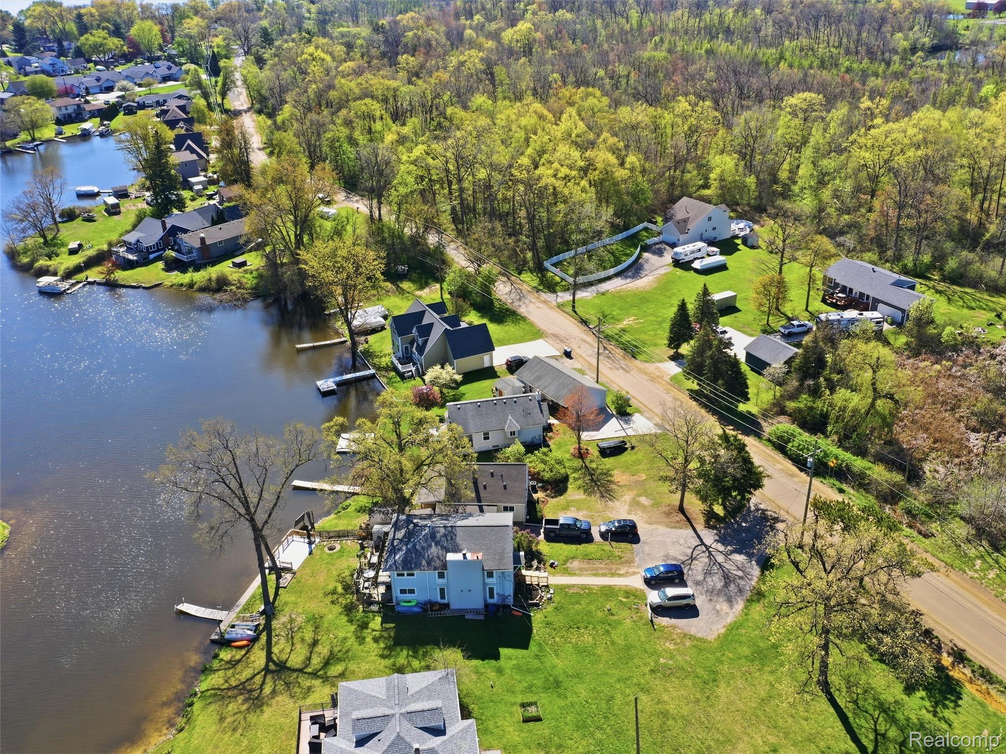 9114 Pontiac Lake Road