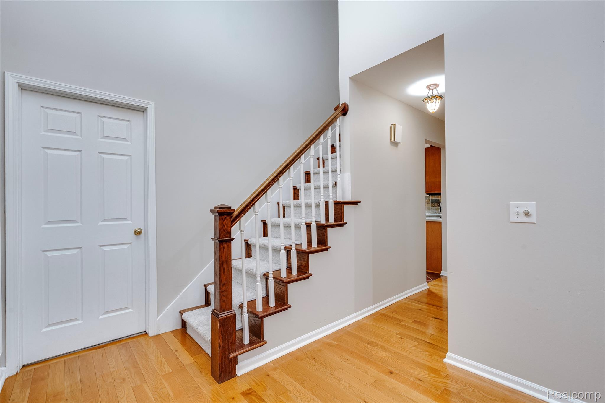 42162 Saratoga Circle