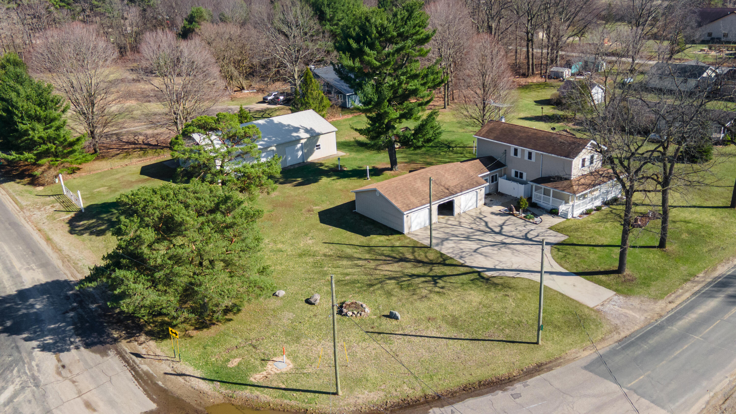121 CR 687 Street