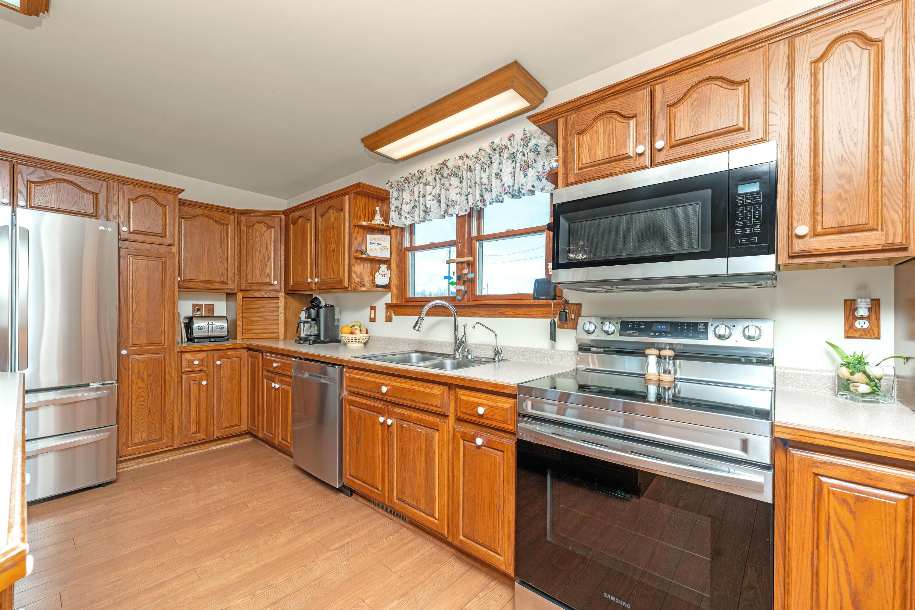 121 CR 687 Street