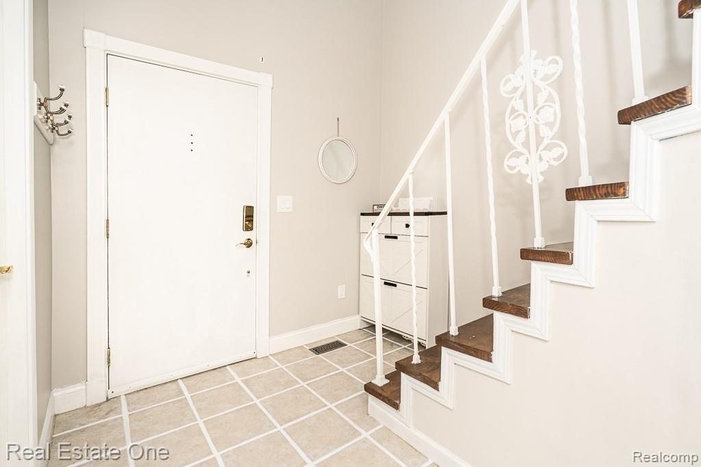 104 Manor Way 1