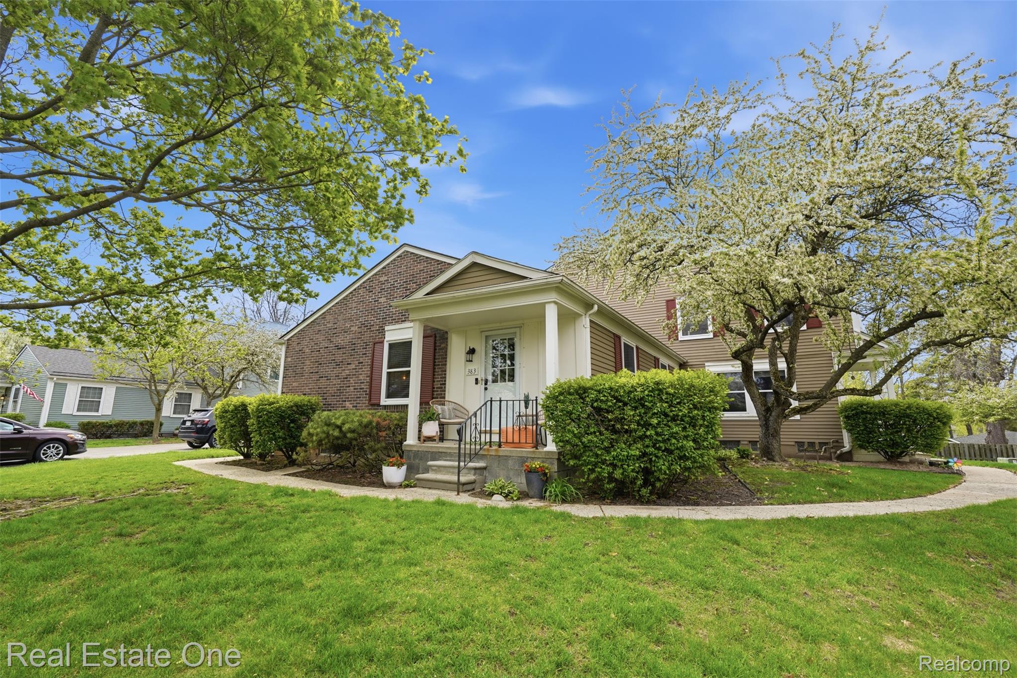 383 Neptune Drive