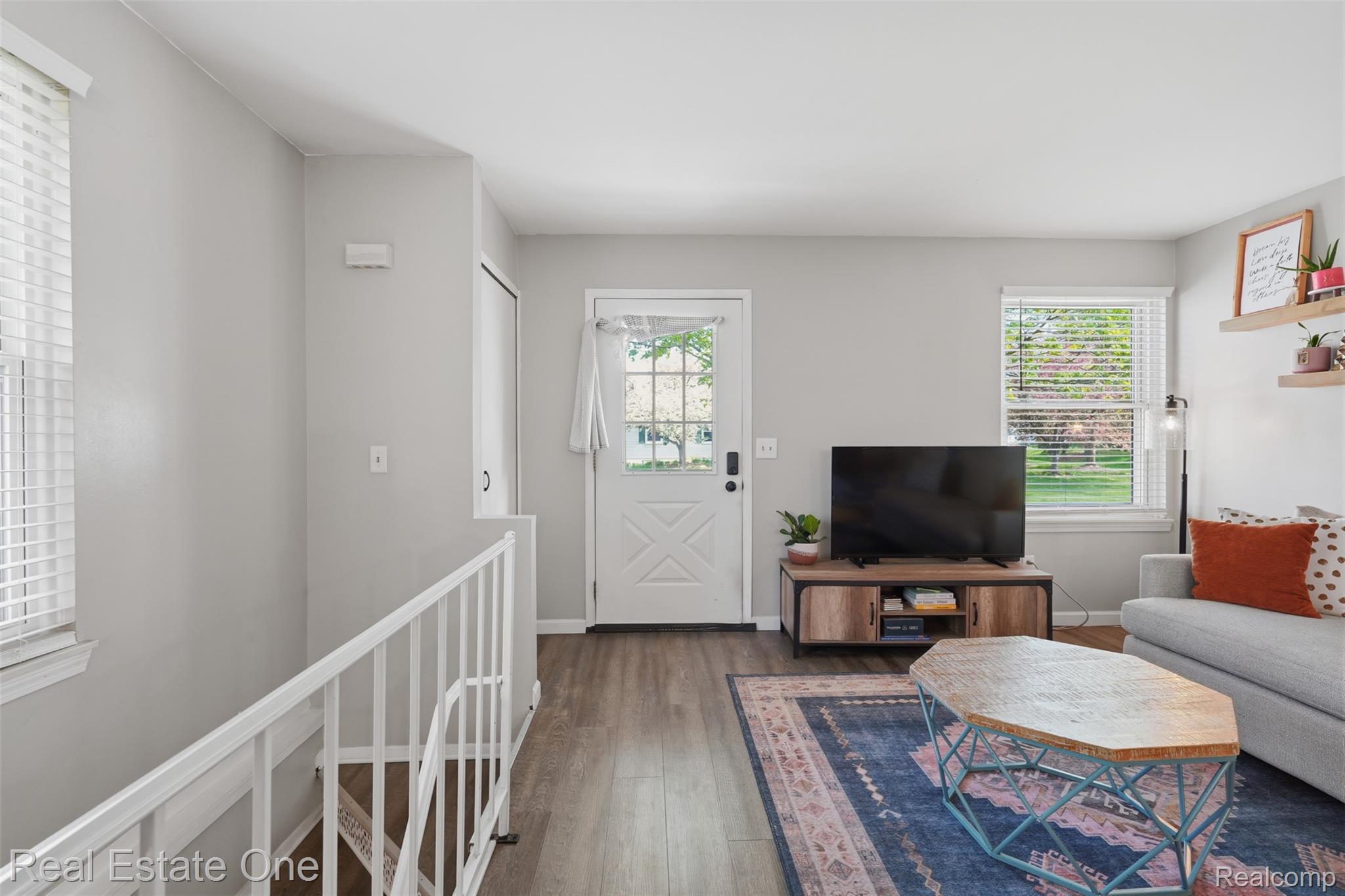 383 Neptune Drive