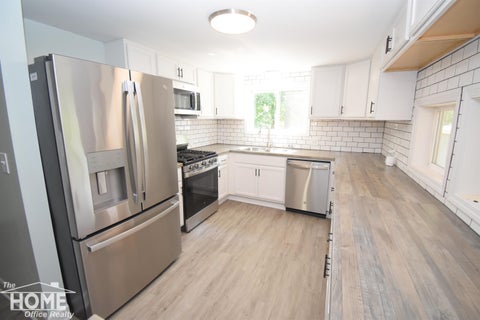 Tiny photo for 216 N Laing Street, Laingsburg City, MI 48848 (MLS # 5050220231)
