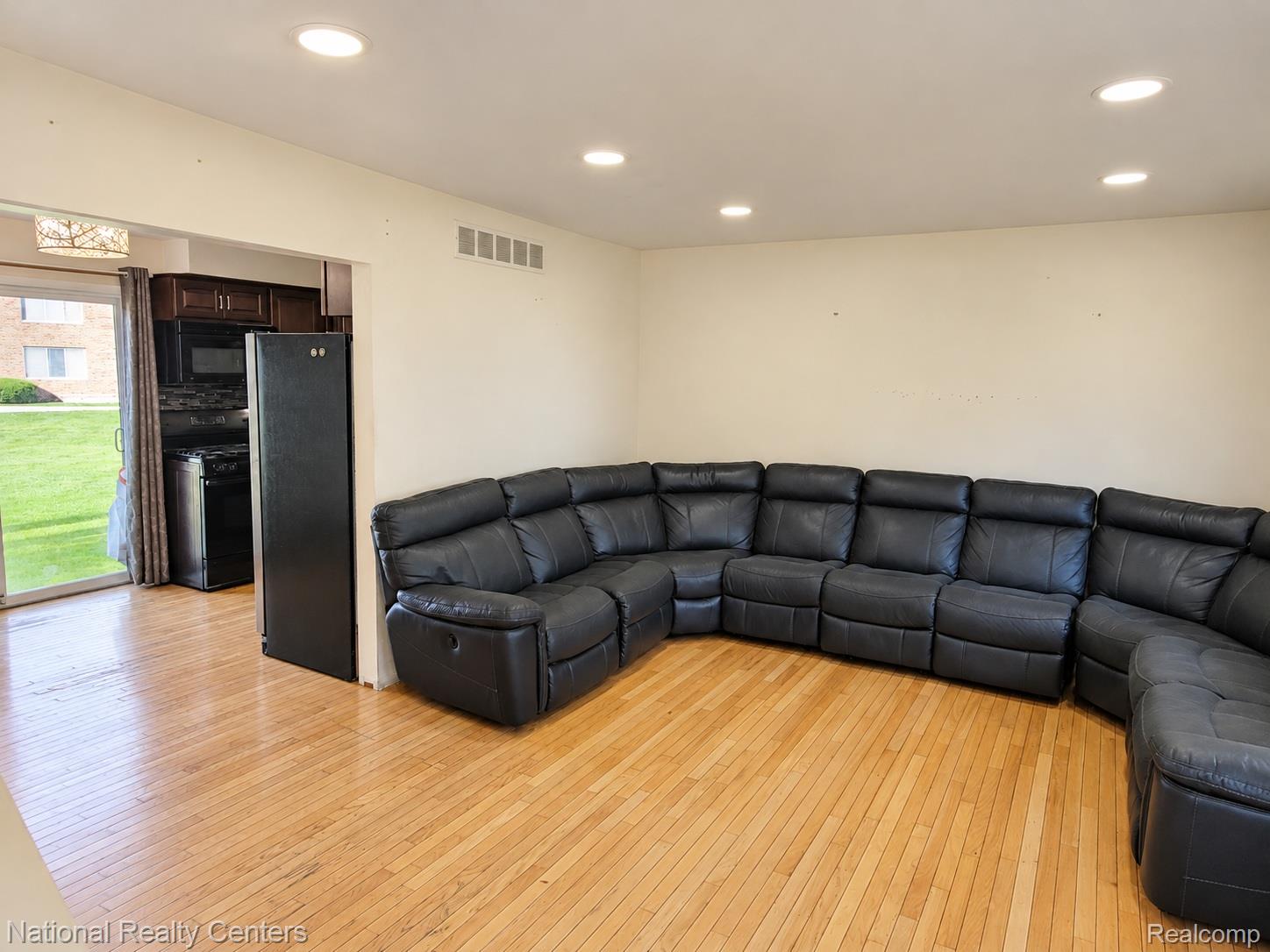 8443 Hickory Drive