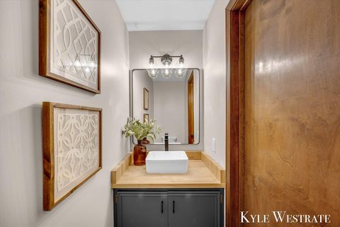 Tiny photo for 3425 Cascade Road SE, Grand Rapids Charter Township, MI 49546 (MLS # 65026001840)