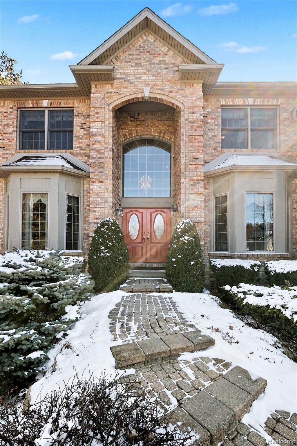 2215 Ridgemoor Court