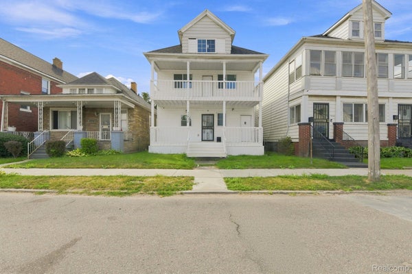2438 BURNSIDE ST, DETROIT, MI 48212 - Image 69c8b352ba5aba2dbbe3a2975f378c0f/3879084407