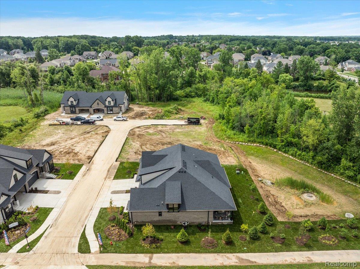 2032 Breckenridge Court 9