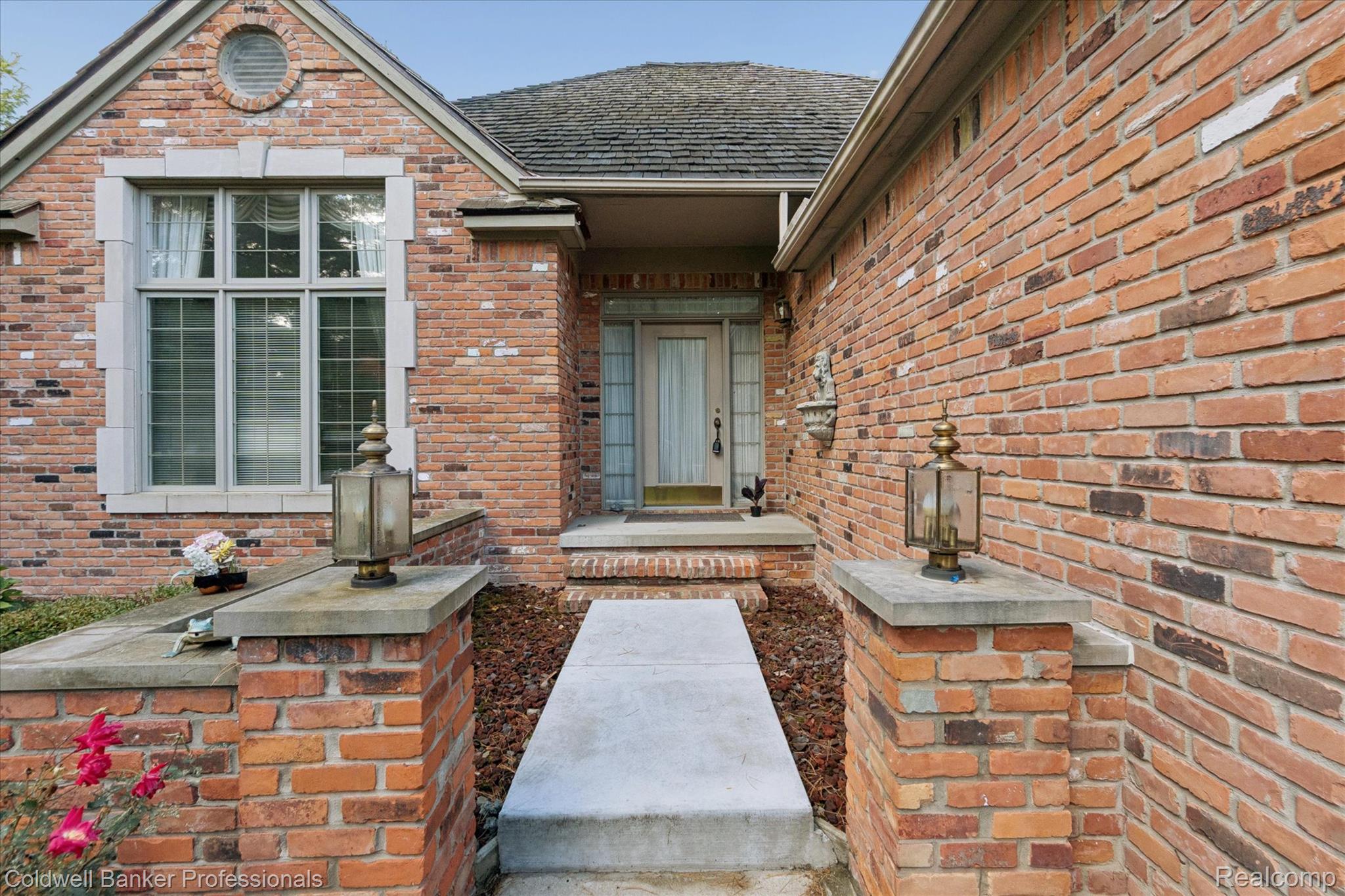 16482 Dawnlight Drive