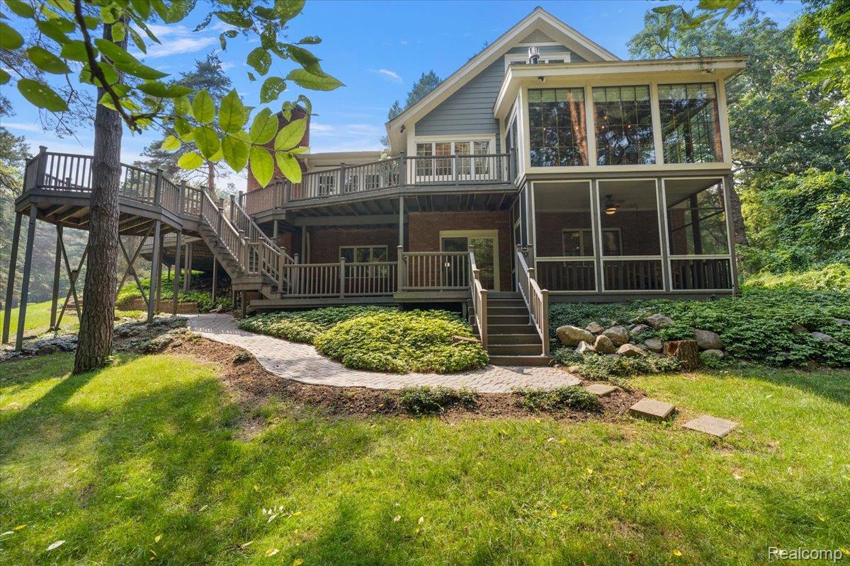801 Seven Oaks Lane