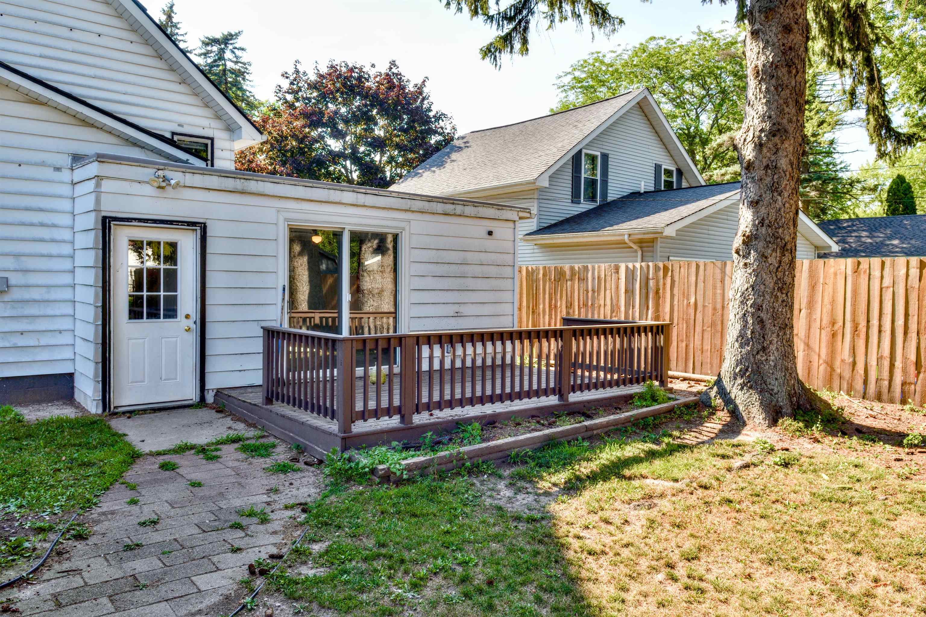 104 Grove Avenue