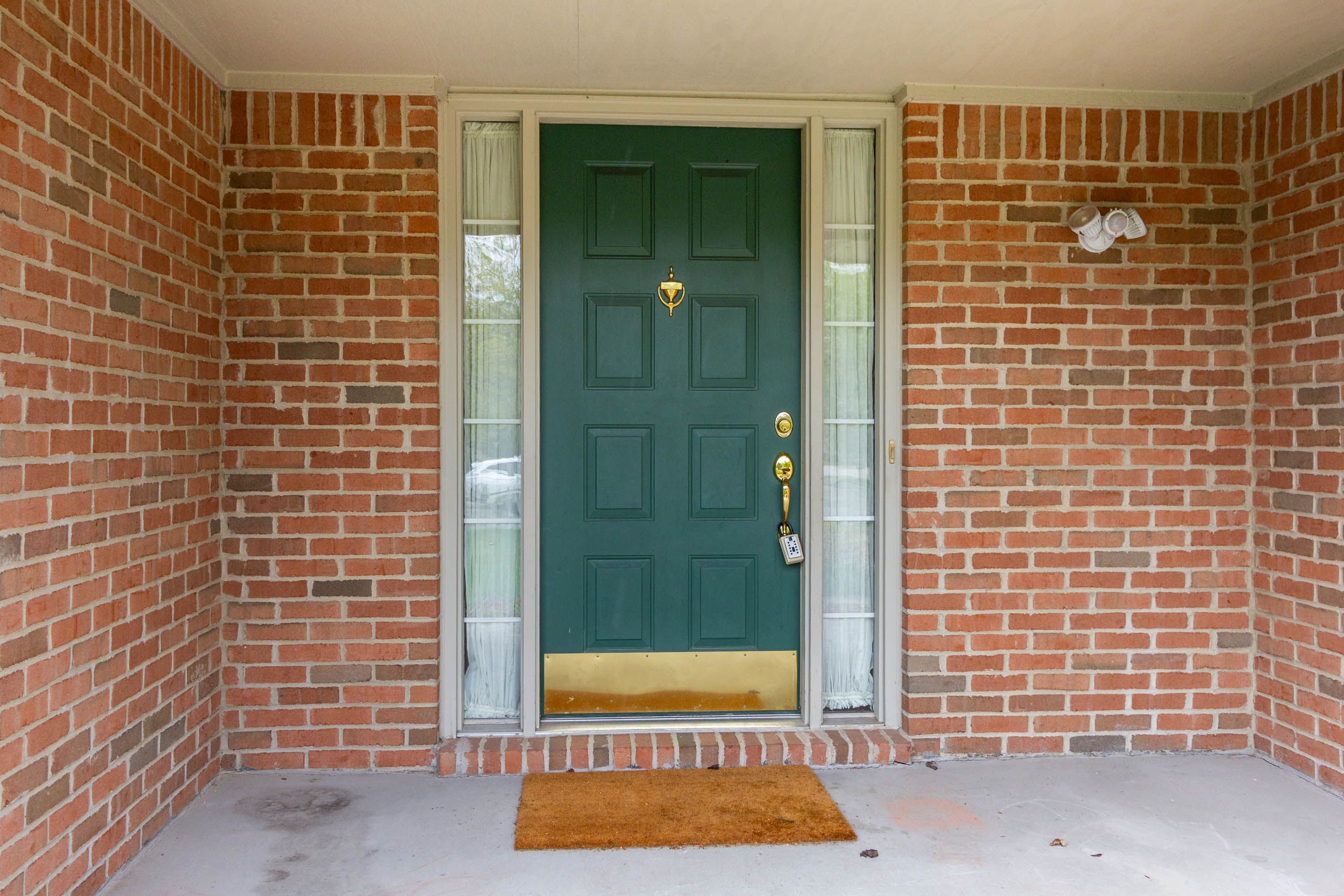 4905 RAVINE