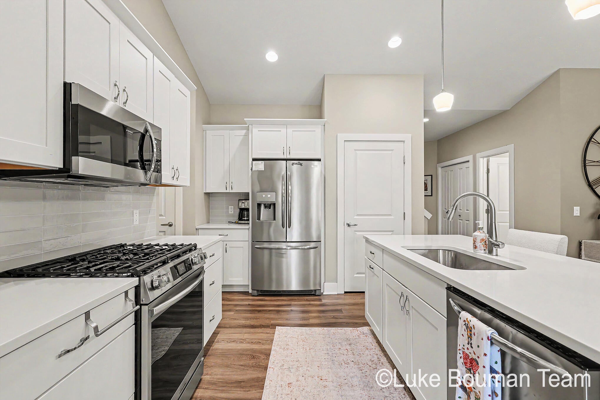 1420 Eagle Shore Court