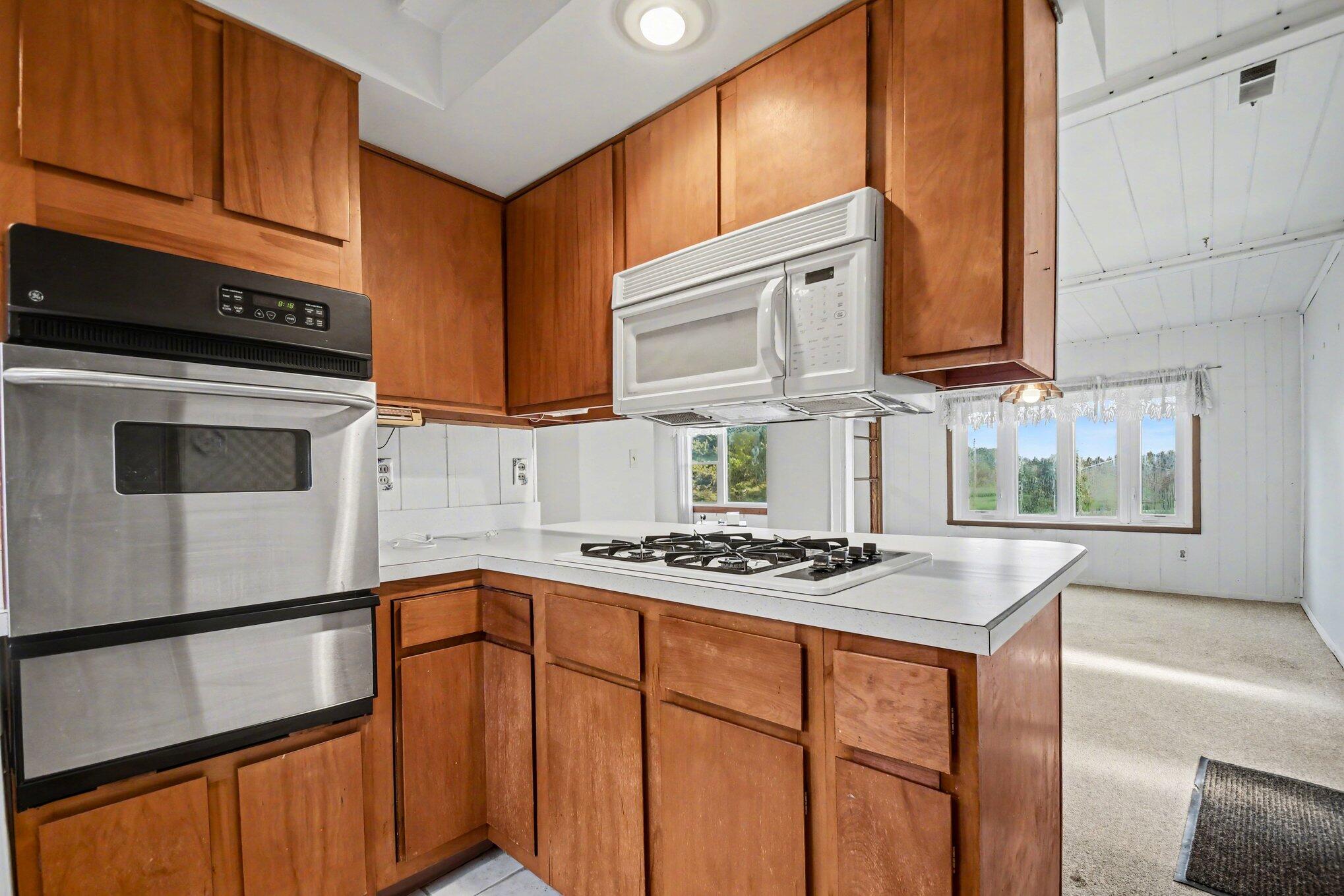 21583 Calvin Hill Street