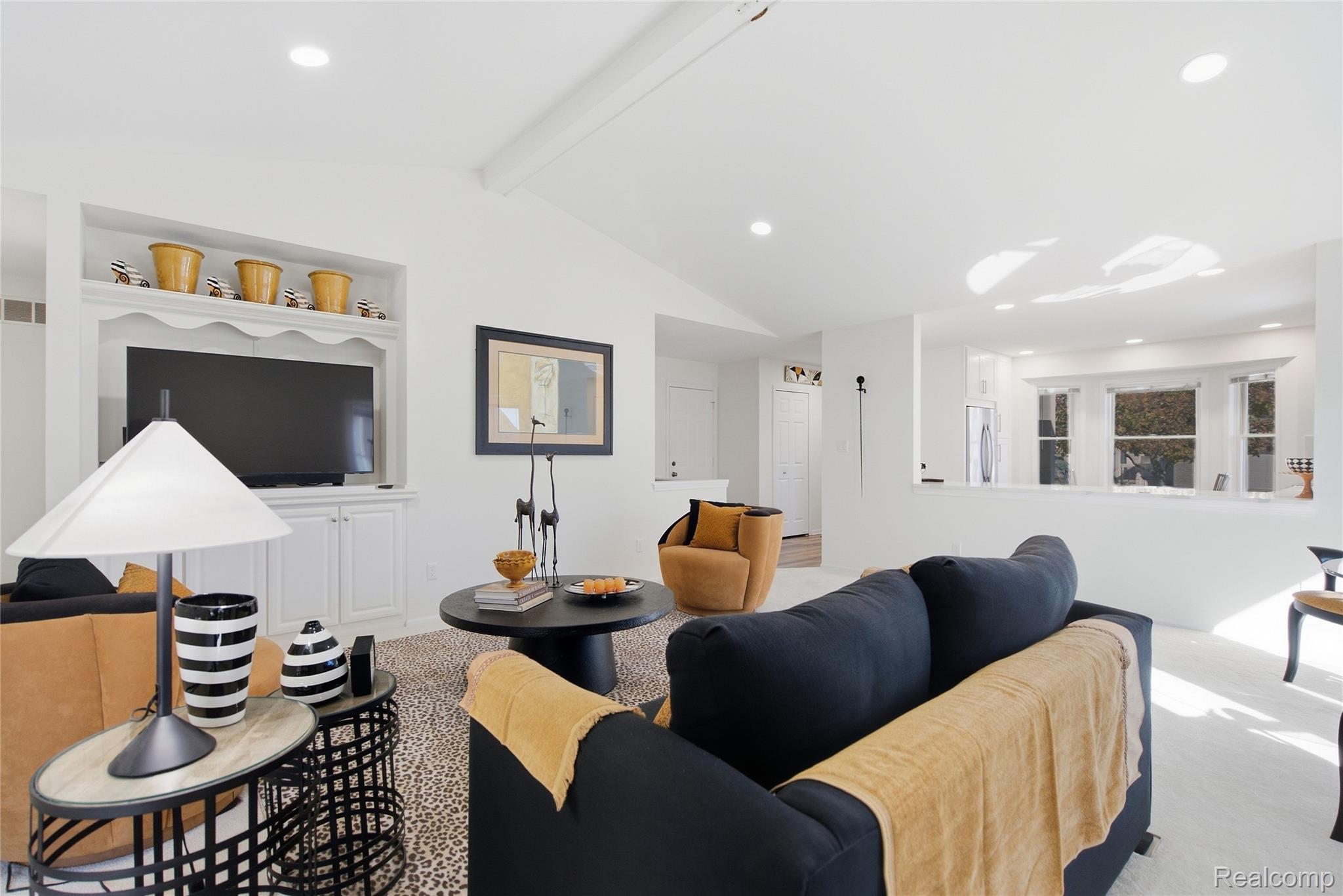 7404 Cross Creek Drive