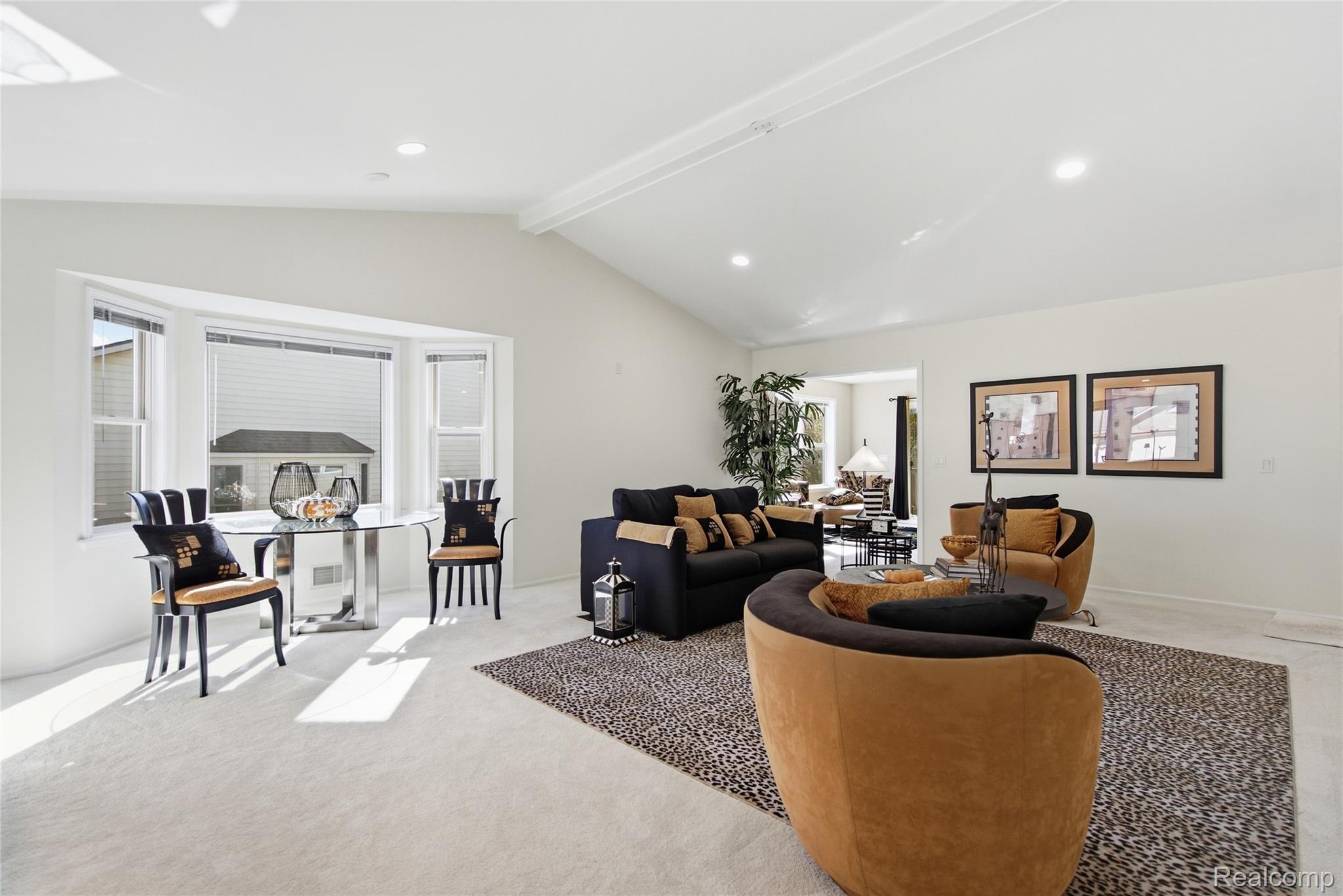 7404 Cross Creek Drive