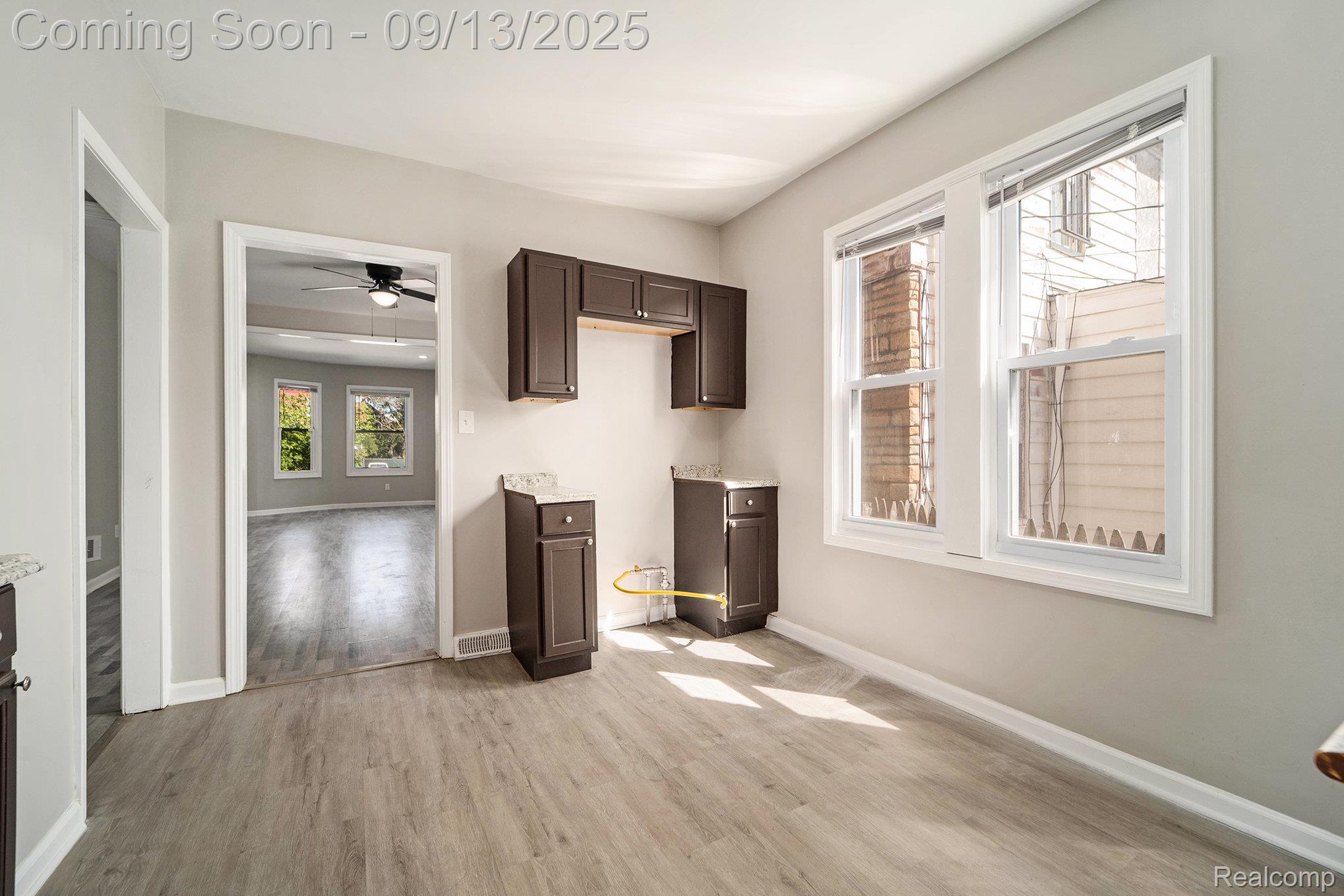 Detroit City, Michigan 48209, United States, 4 Bedrooms Bedrooms, ,3 BathroomsBathrooms,Residential,Active,209032