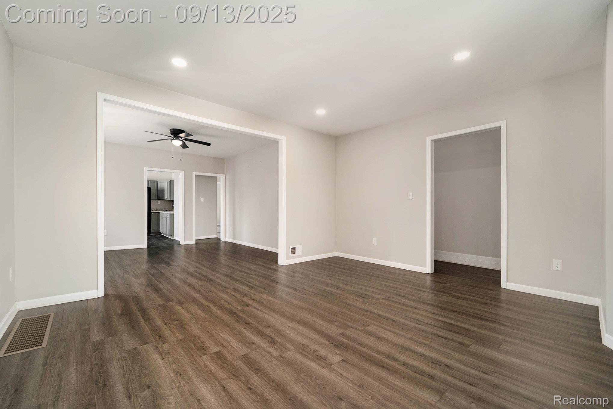 Detroit City, Michigan 48209, United States, 4 Bedrooms Bedrooms, ,3 BathroomsBathrooms,Residential,Active,209032