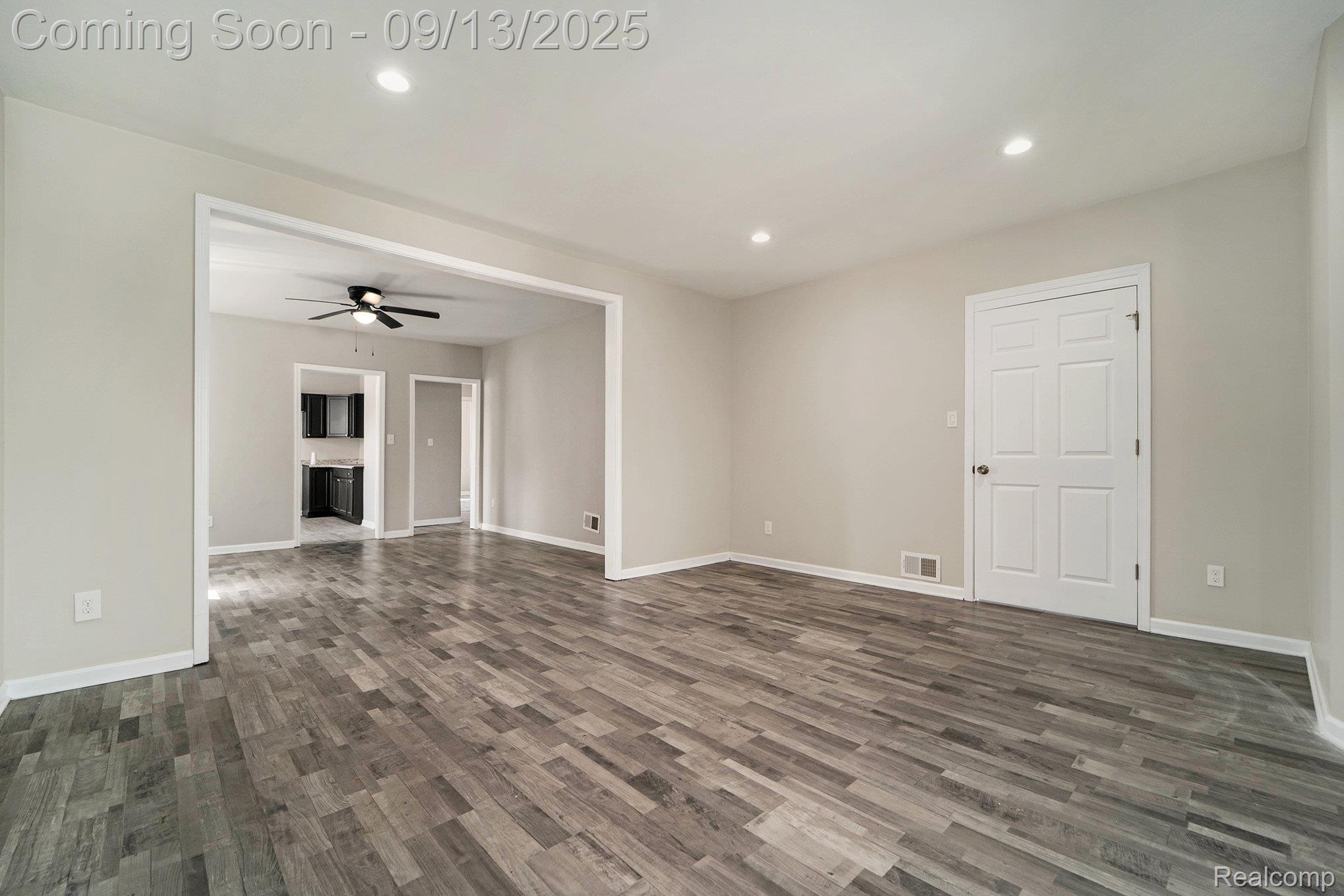 Detroit City, Michigan 48209, United States, 4 Bedrooms Bedrooms, ,3 BathroomsBathrooms,Residential,Active,209032