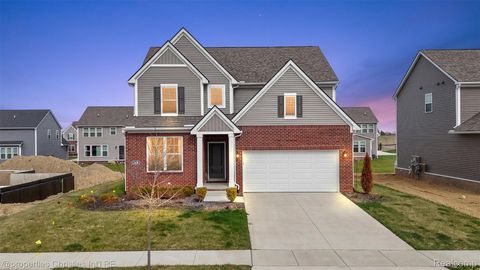2436 Parkshore Drive Commerce Charter Township MI 48382