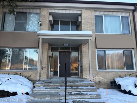 25835 Lahser Road #5 Southfield City MI 48033